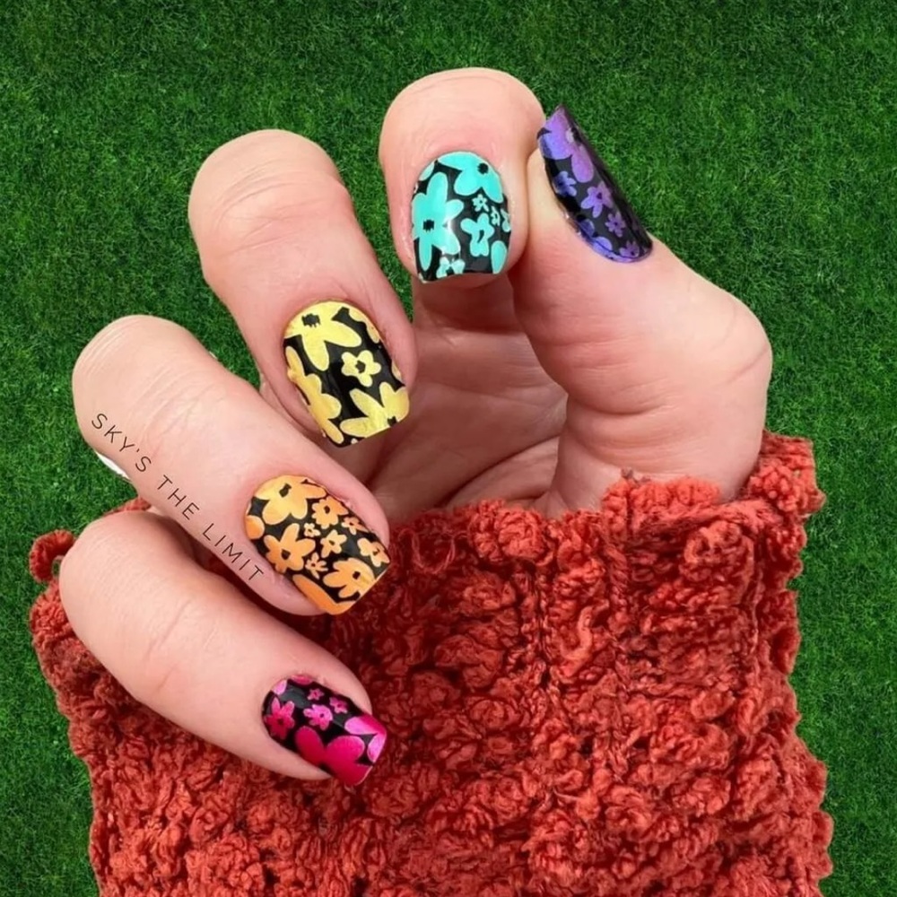 *Retired* Color Street: Wild Flower | Floral Clear Summer Spring Overlay